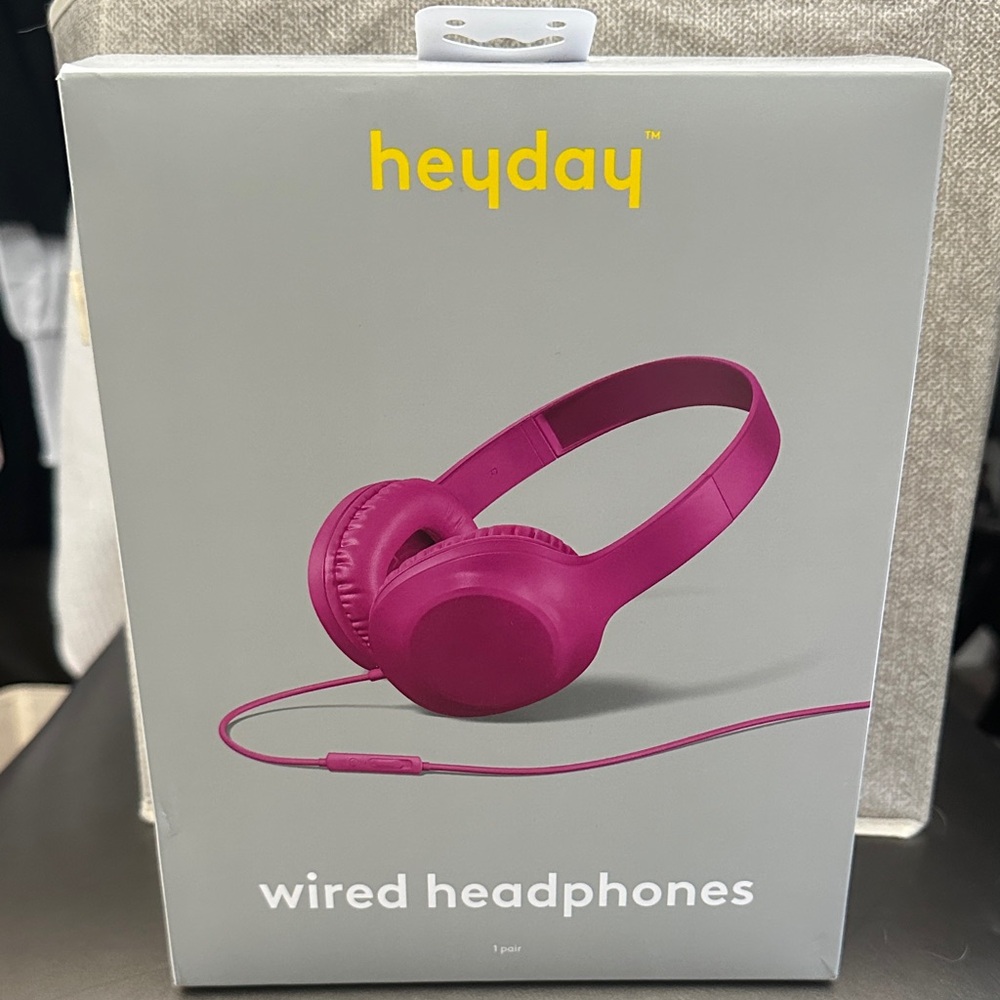 heyday Pink Wired Headphones
